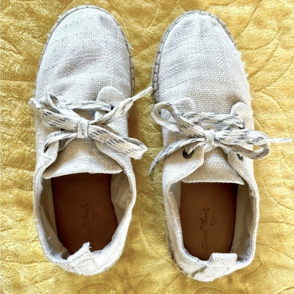 Universal Thread Cream Joelle Espadrille Shoes Sneakers